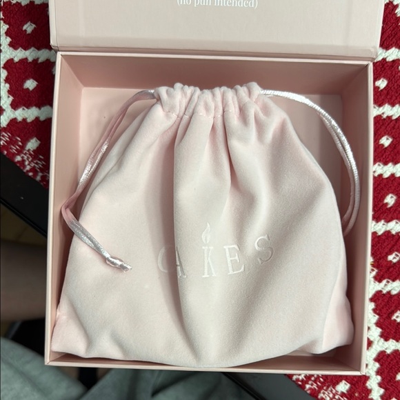 Pink Bra - Picture 3 of 13